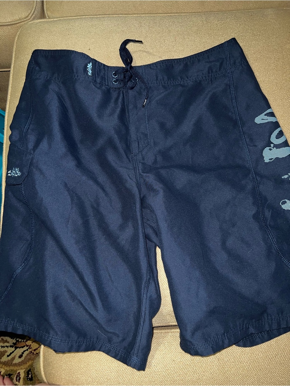 Like new salt life board shorts - 34W